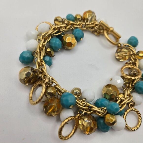 Vintage Kenneth J Lane Toggle Bracelet Turquoise Beaded Gold Tone 8" - Picture 2 of 4